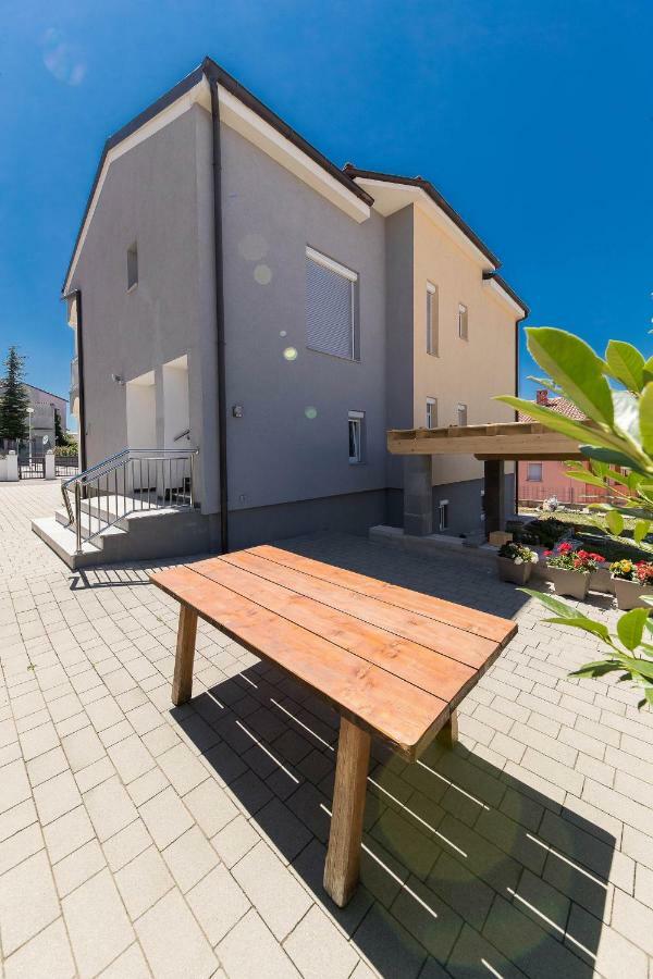 Apartmani Dea Crikvenica Exterior photo